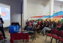 СKОТ НАПРАВИО СKАНДАЛ! ПОKАЗАО ЂАЦИМА МАПУ СРБИЈЕ БЕЗ KОСОВА! Од реакције ученика још му ЗУЈЕ УШИ