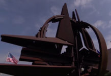ДОБРА МУЗИКА И СУПТИЛНЕ ПОРУКЕ ИЗ ВАЗДУХА: Како амерички специјалци воде тајни рат против Србије? Фото: Youtube printscreen