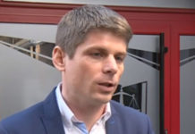 ЉУДИНА ГУЈОН ОПЕТ ОДУШЕВИО СРБЕ НА КОСОВУ! Прочитајте како је обрадовао малишане пред Ускрс (ФОТО) Фото: Youtube printscreen