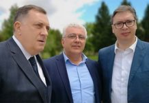 ВУЧИЋ НАКОН СРАМНЕ ПРЕСУДЕ ПОСЛАО АВИОН ПО МАНДИЋА! Шта се то спрема?