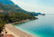 ДОЗВОЉЕНО ОТИМАЊЕ: Шиптари узимају једну од најлепших плажа у Црној Гори! Фото: Printscreen