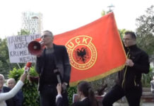ШИПТАРСКА СВИЊАРИЈА: Следбеници ОВК дивљају у Тирани, протествују против доласка Вучића и Додика! (ВИДЕО) Фото: Youtube printscreen