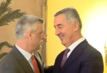 НОЖ У ЛЕЂА: “Мило је урадио нешто што прижељкују Тачи и Харадинај!“ Фото: Youtube printscreen