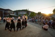 СРБИЈА ЈЕ ВЕЧНА ДОК СУ ЈОЈ ДЕЦА ВЕРНА! Одржано је „Вече неговања српске баштине“ у Медвеђи (ФОТО) (ВИДЕО) Фото: srpskadesnica.rs