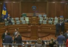 ШИПТАРИ УСПАНИЧЕНО ОПТУЖУЈУ РУСИЈУ: “Помажу Србији око повлачења признања!“