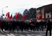 ШИПТАРИ ПО УГЛЕДУ НА МИЛА ОДУЗИМАЈУ СРБИМА НАЈВЕЋЕ СВЕТИЊЕ! Ако отму Острог, узеће нам и Дечане!