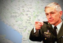 ЗЛОЧИНАЦ ВЕСЛИ КЛАРК ПОНОВО О НАМА: „Знам да смо их бомбардовали, али Србија мора…“