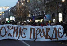 “ВРЕМЕ ЈЕ БОЖИЈЕ ПРАВДЕ!“ Хиљаде људи на улицама у знак подршке српском народу у Црној Гори (ВИДЕО) Фото: Youtube printscreen