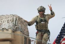 ПУТИНЕ, ХИТНО РЕАГУЈ! Драма на граници! Американци понижавају руске војнике! (ВИДЕО)