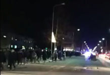 СВЕШТЕНИK БРУТАЛНО НАПАДНУТ У НИKШИЋУ! Силеџија прво претио, псовао мајку српску, а онда је уследио ударац у главу!