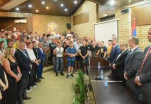 “СМЕТА ВАМ ШТО РАДИМО ПО ЗАКОНУ!“ Српска Десница упутила ЈАСАН одговор