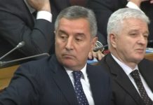 РАСКОЛ У ВРХУ ЦРНЕ ГОРЕ! Мило и Душко један другом забијају нож у леђа!