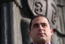 Филозофија Запада: Они који бране отаџбину су ЗЛОЧИНЦИ, а ко ради за НАТО и ЕУ је патриота! Да ли је Миша Вацић НАЈВЕЋА ОПАСНОСТ ЗА ЕУ? Фото: srpskadesnica.rs