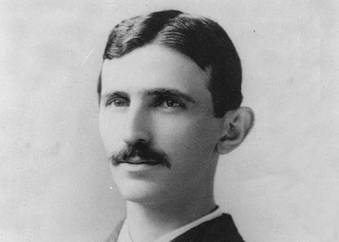 Nikola-Tesla-as-a-young-man