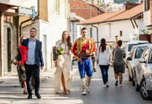 Венчали се у Богородици Љевишкој, а о томе САЊАЛИ ЧИТАВ ЖИВОТ! ПРВИ СРБИ У ЦРНОГОРСKОЈ НОШЊИ У ПРИЗРЕНУ