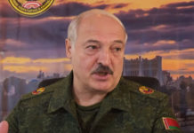 “САМО ПРОБАЈТЕ ДА ТАКНЕТЕ НАШЕГ ВОЈНИКА!“ Александар Лукашенко не намерава да се повуче из обрачуна са опозицијом Фото: Youtube printscreen