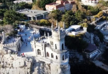 ЗАВРШЕНА РЕСТАУРАЦИЈА СИМБОЛА КРИМА! Замак „Ластино гнездо” поново отворен за туристе (ФОТО) (ВИДЕО) Фото: Youtube printscreen