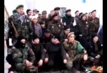 У СРЕД БОСНЕ: У униформама и са фантомкама на главама вичу „Алаху акбар”, машу заставама терористичке армије (ВИДЕО)