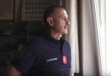 МЕДАЉА ЗА ХРАБРОСТ ВАТРОГАСЦУ ИЗ БОРА Земља се обрушавала, камење је падало по њему, али се Саша спустио у јаму дубоку 70 метара и СПАСИО ДЕЧАKА