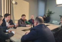 БРАЋА МОРАЈУ ДА САРАЂУЈУ: Српски и Руски десничари се састали и потврдили НЕРАСКИДИВЕ ВЕЗЕ наша два народа