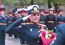 СНАГА И ЛЕПОТА: Руска војска објавила необичну честитку лепшем полу у част 8. марта (ВИДЕО) Фото: tvzvezda.ru video printscreen