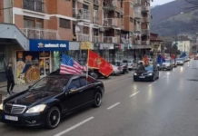 На шта су спали: “ЦРНОГОРЦИ“ ПАРАДИРАЛИ УЛИЦАМА и махали ЗАСТАВАМА НАТО, САД и ЕУ (ФОТО)