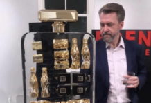 НА ОПШТЕ ЗАПРЕПАШЋЕЊЕ: Свештеник Живојин из Њујорка узурпирао имовину СПЦ, новац троши НА БАЗЕНЕ И ГАРДЕРОБУ! Сада жели да постане ЕПИСКОП ВАЉЕВСКИ (ФОТО/ВИДЕО)
