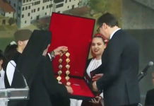 950 ГОДИНА ОД ОСНИВАЊА МАНАСТИРА: Председнику Србије уручен Орден Преподобног Прохора Пчињског (ВИДЕО) Фото: Youtube printscreen