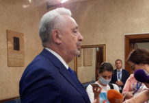 Kривокапићу ГОРИ под ногама! Почели протести испред црногорске Скупштине: “Нисмо за ово ГЛАСАЛИ” (ФОТО)