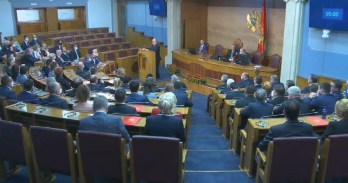 Screenshot_2020-09-23-Prva-konstitutivna-sjednica-Skupstine-Crne-Gore-27-saziva-23-09-2020--e1600857065305