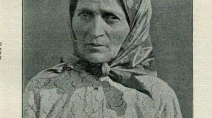 18893
