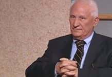 МАТИЈА БЕЋКОВИЋ О КОСОВУ И МЕТОХИЈИ: Запад покушава да нам узме територију, памћење, истину, част и образ