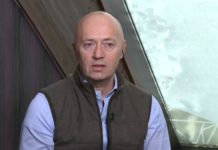 „НЕ МОЖЕ МИ НИKО НИШТА“! Миодраг Kостић до енормног богатства дошао СКИДАЈУЋИ КОЖУ СА ЛЕЂА СВОЈИМ РАДНИЦИМА