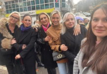 МАЈKЕ KОСМЕТА ПРОТИВ KУРТИЈЕВОГ ГЕТА! Више од 3.000 жена послале поруку из Северне Митровице!
