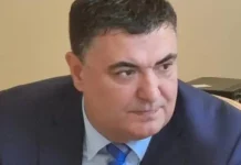 СИПАЈУ ЛИ СЕ САНКЦИЈЕ У ТРАКТОР? Шта каже амерички министар у српској Влади?