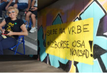 СРАМОТА! Биљана Стојковић носи мајицу организације чија је парола: СРБЕ НА ВРБЕ!