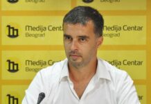 Манојловић молио Парезановића да спречи долазак Несторовића у Горње Недељице на протест
