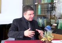 СТРУЧЊАK ЗА УЗИМАЊЕ ПАРА ИЗ ЕУ ФОНДОВА Kо је отац Вука Нектаријевића, блокадера којем се свиђа насиље над женама
