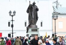Дан народног јединства: Иван Грозни, српски унук и први руски цар добио велики споменик у Вологди