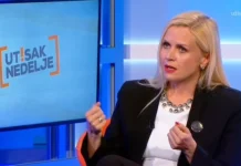 „Ти би, госпођо, требало да будеш оптужена“: Раскринкавање у програму уживо о паду надстрешнице, Вучићевић показао списе